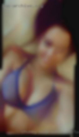 Chubby nude women masturbateing.